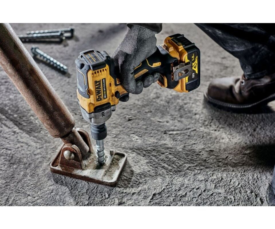 Dewalt Dcf900p2T 18V 5.0AH Li-ion Kömürsüz Çift Akülü Somun Sıkma
